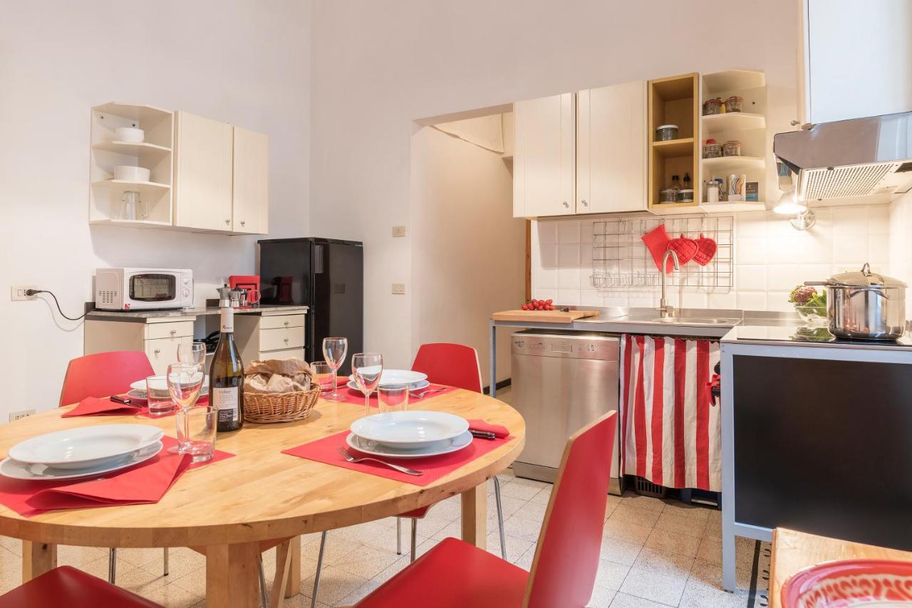 Elizabeth House Apartment โรม ภายนอก รูปภาพ